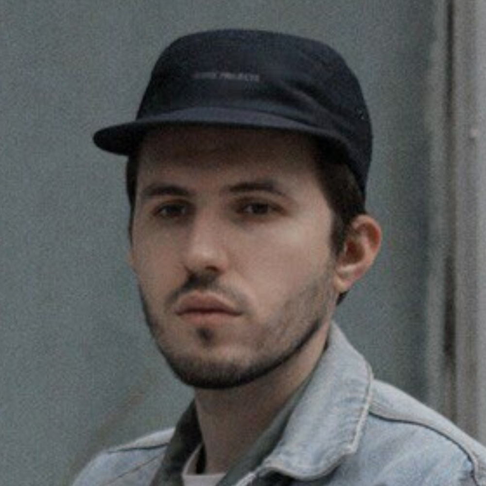 Витя Исаев