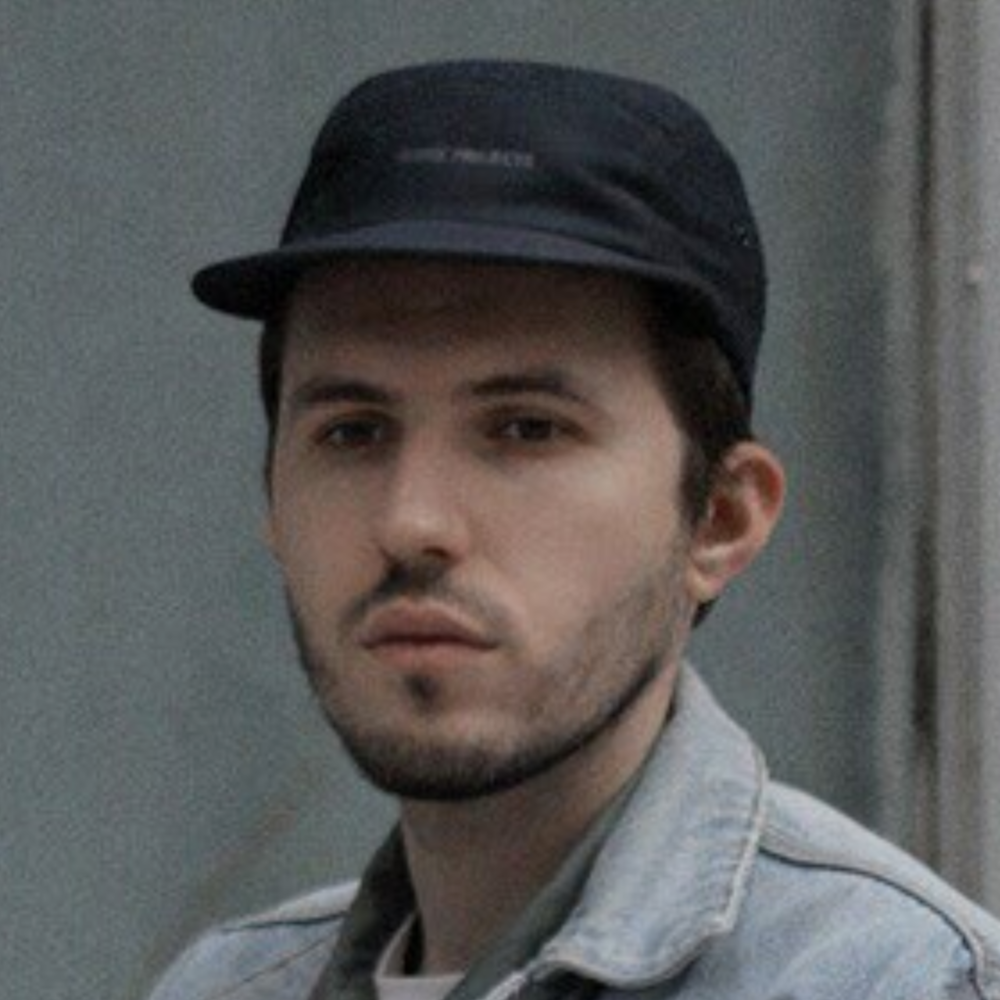 Витя Исаев